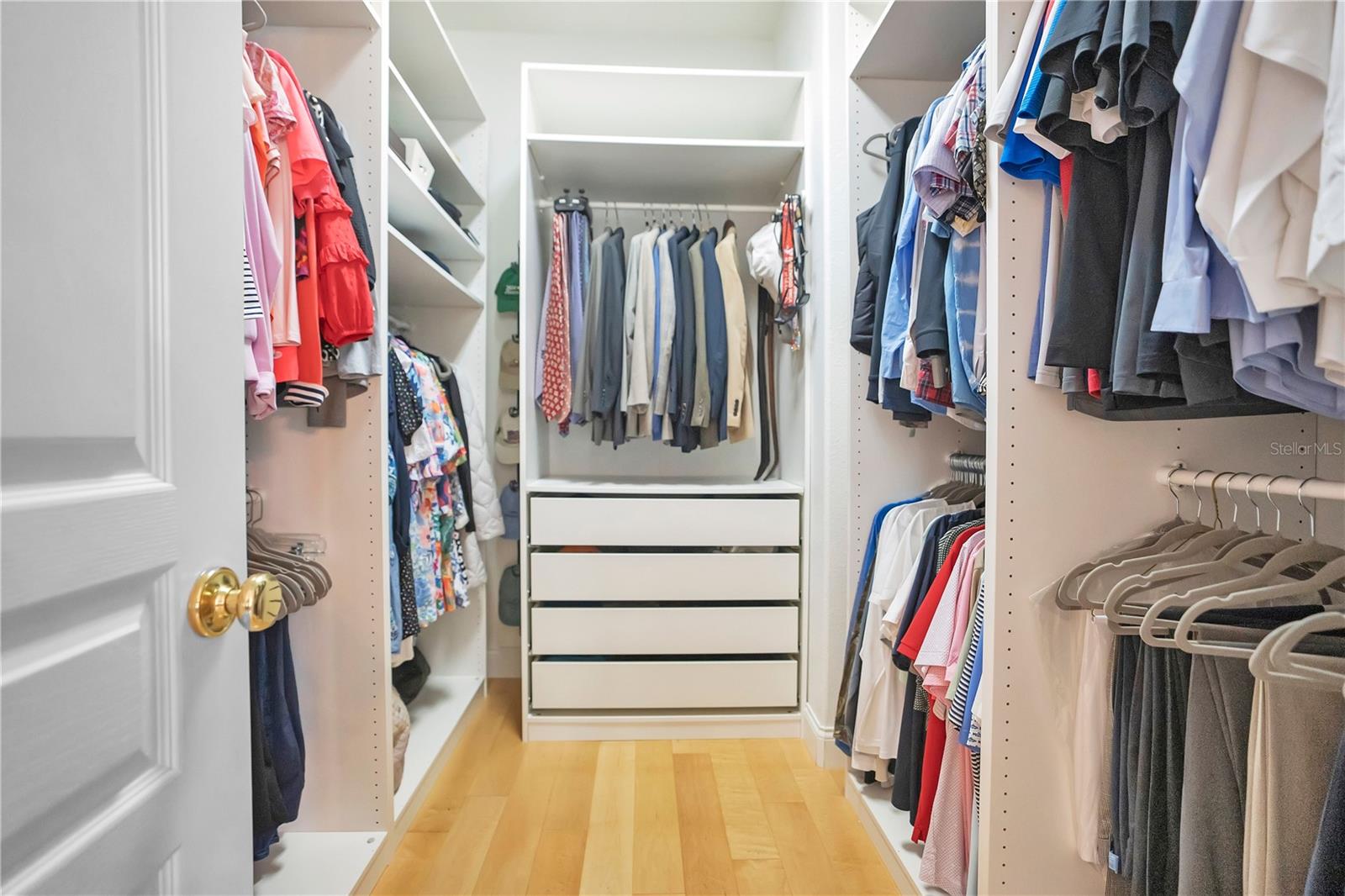 WINTER OAKS - Residential