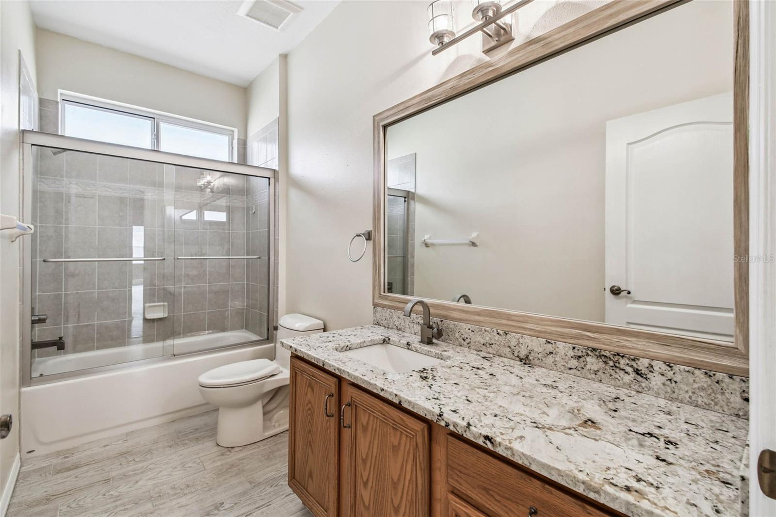 LIVE OAK PRESERVE PH 1B VILLAGE - Residential