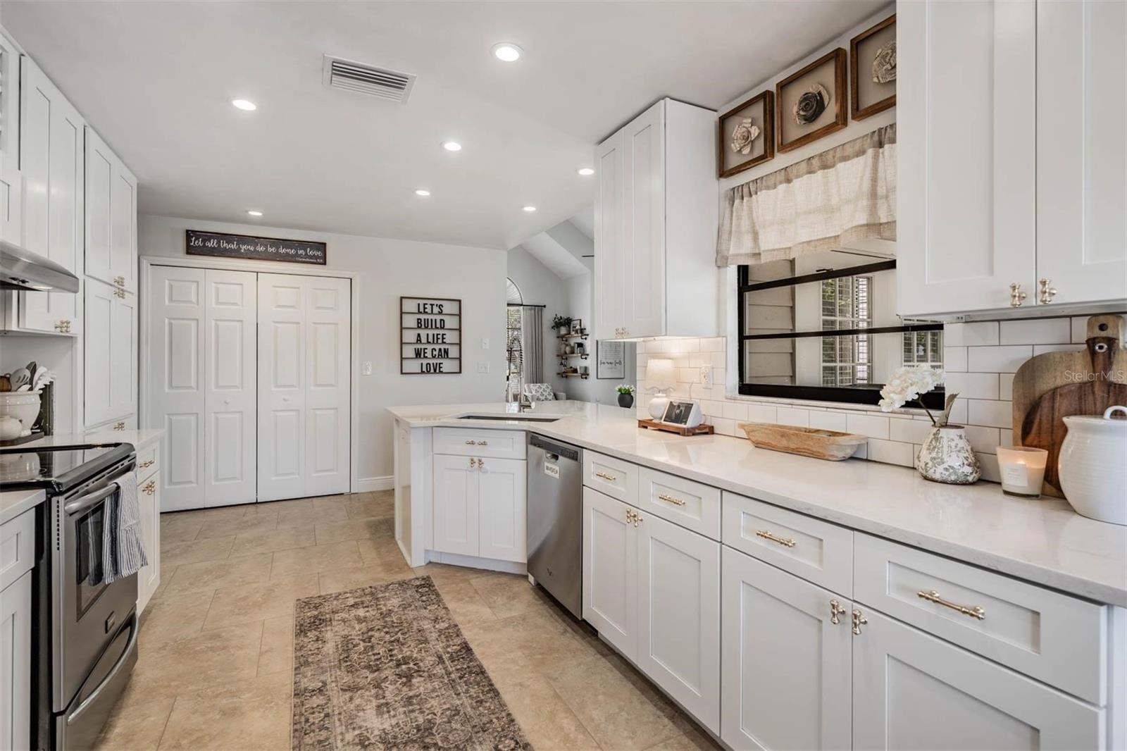 NATURES HIDEAWAY - Residential