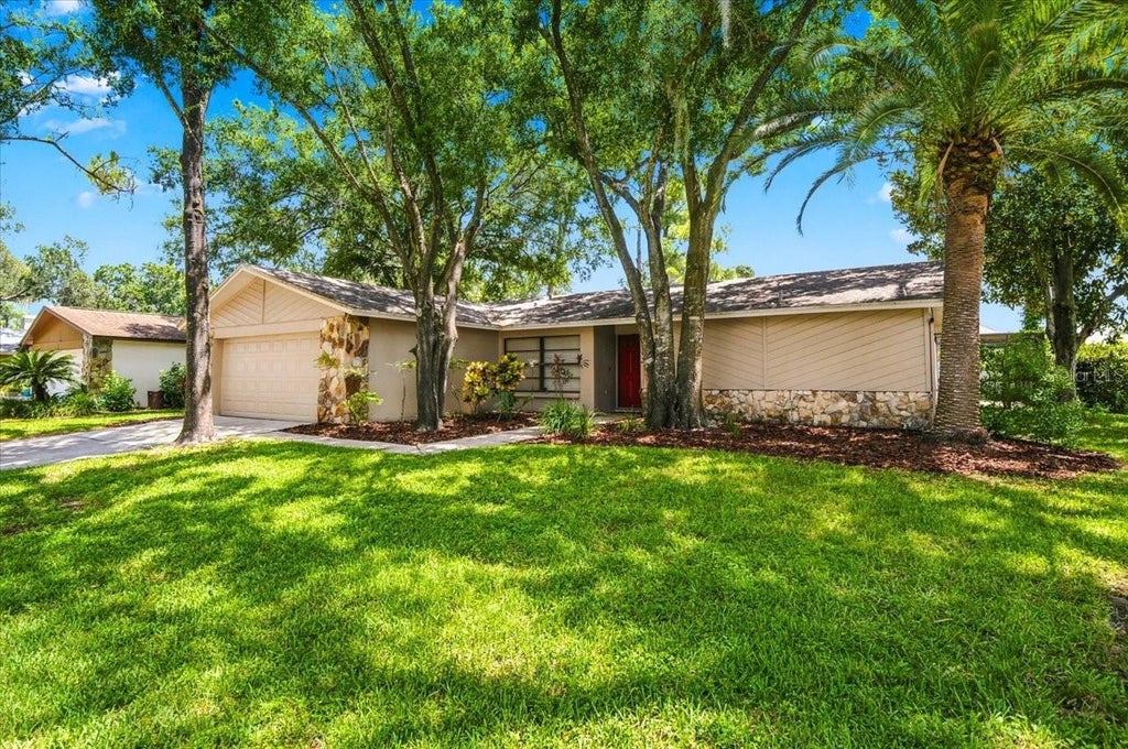 Photo of 14105 Knottingsley Place, Tampa, FL 33624 (MLS # TB8538926)