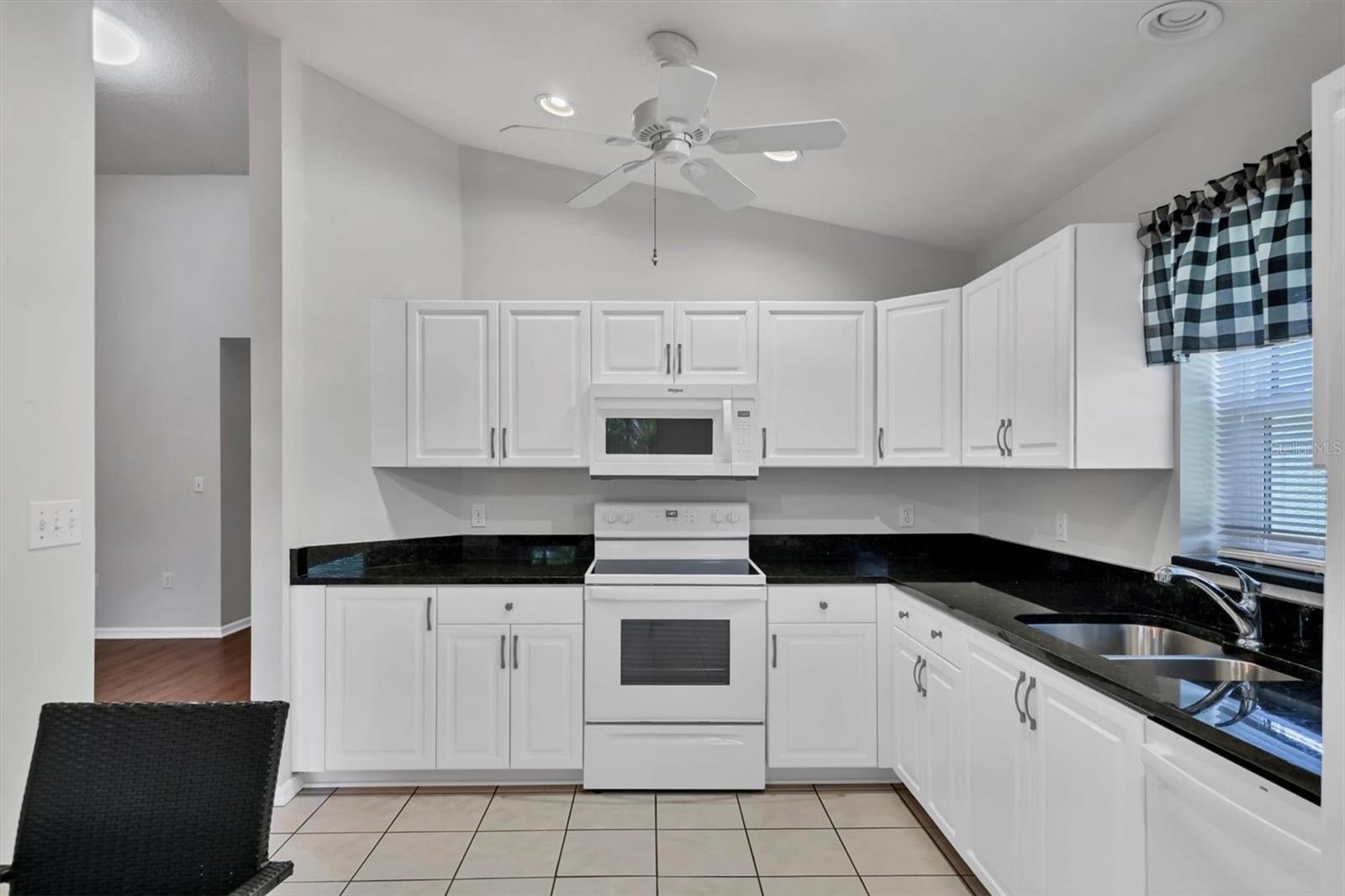 BAY ESTATES NORTH - Residential