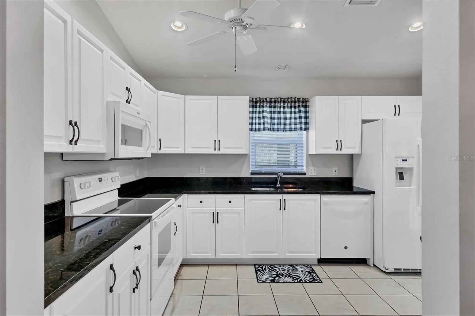 BAY ESTATES NORTH - Residential