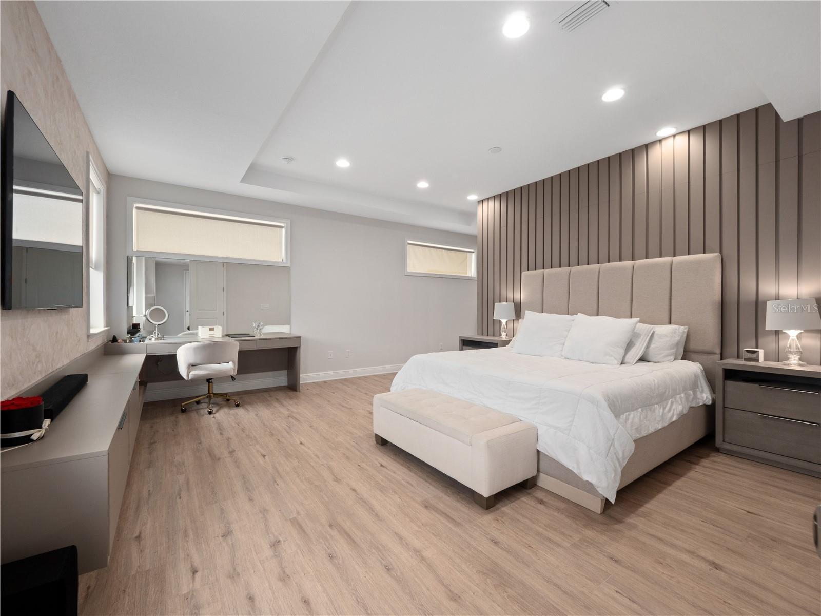 EAGLE CRK VILLAGE I - Residential Lease