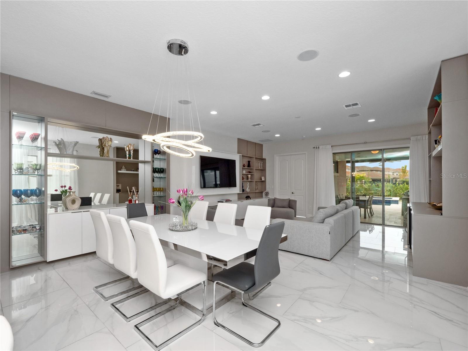 EAGLE CRK VILLAGE I - Residential Lease