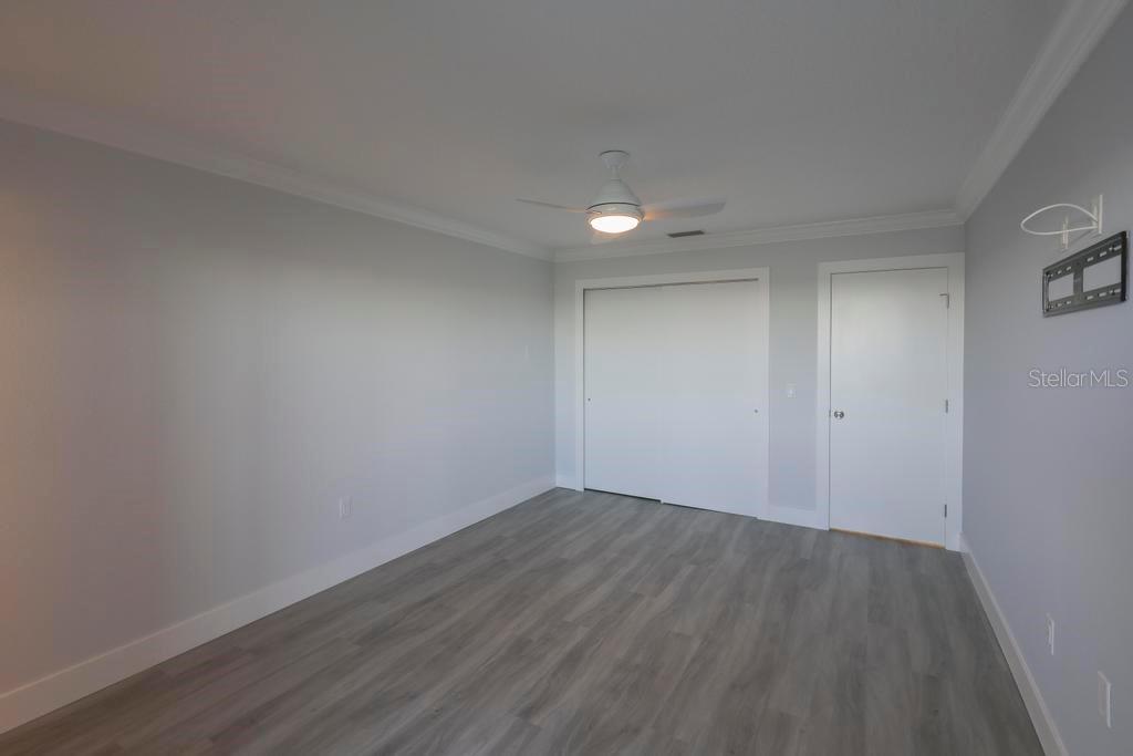 ROYAL STEWART ARMS - CLYDEBANK BLDG, APT 107 - Residential