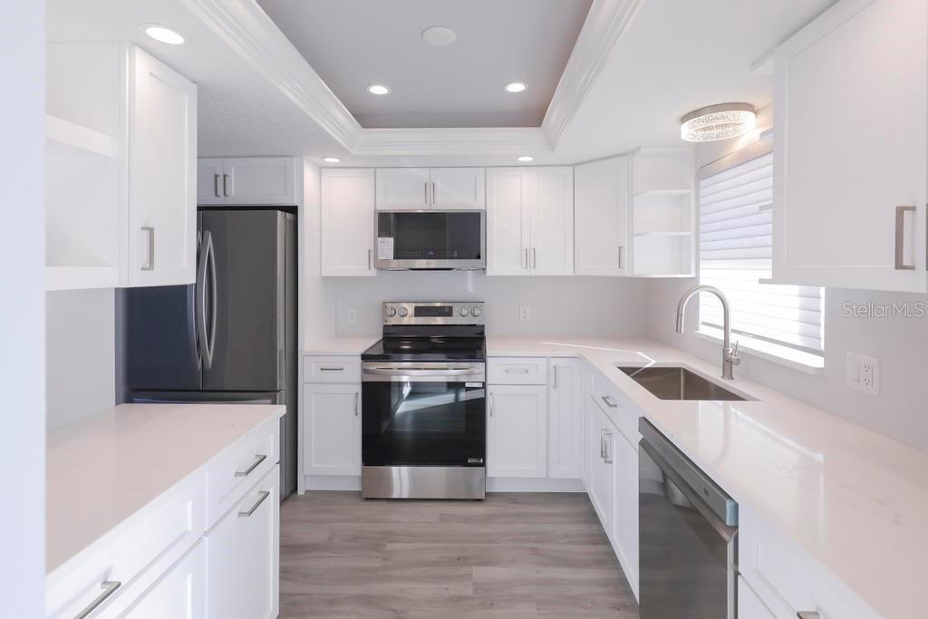 ROYAL STEWART ARMS - CLYDEBANK BLDG, APT 107 - Residential