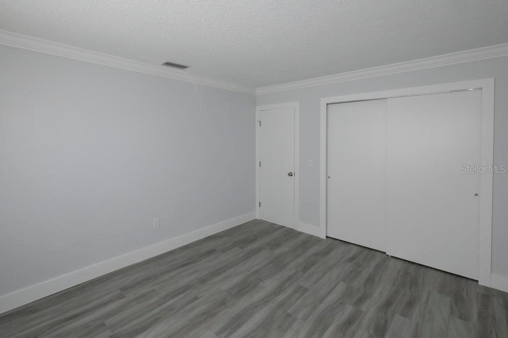 ROYAL STEWART ARMS - CLYDEBANK BLDG, APT 107 - Residential