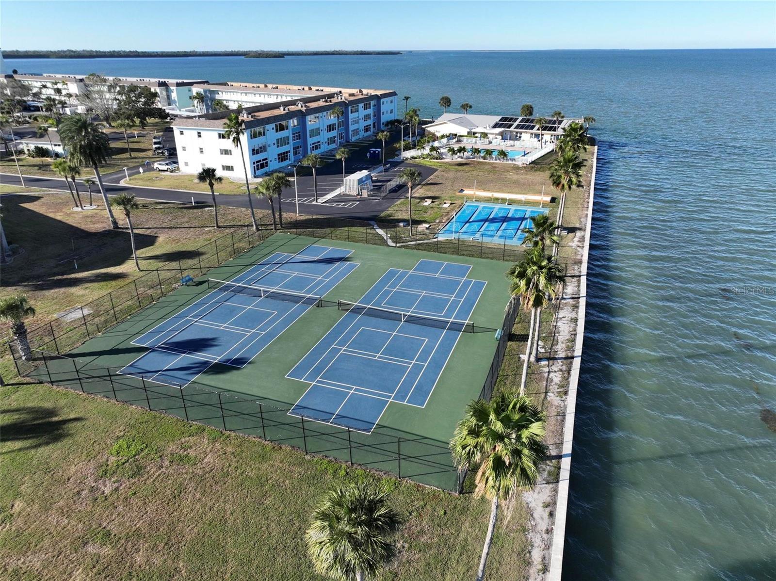 ROYAL STEWART ARMS - CLYDEBANK BLDG, APT 107 - Residential