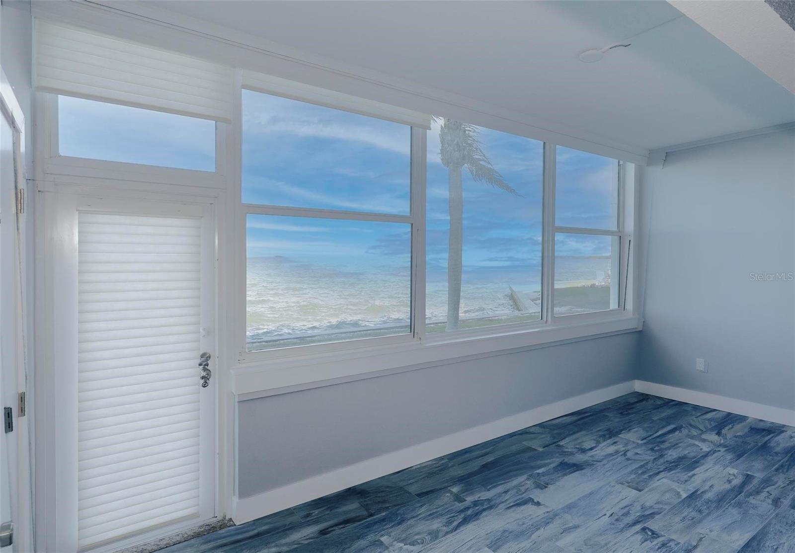 ROYAL STEWART ARMS - CLYDEBANK BLDG, APT 107 - Residential