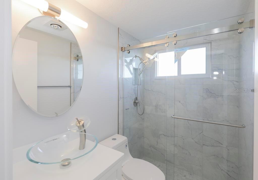 ROYAL STEWART ARMS - CLYDEBANK BLDG, APT 107 - Residential