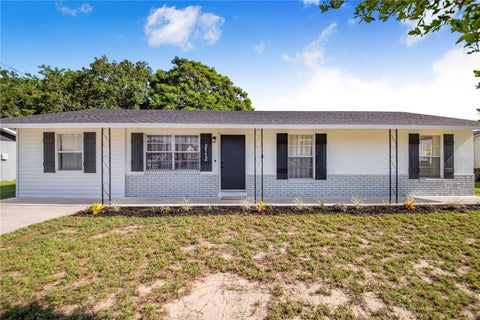 Photo of 2112 Embry Avenue, Haines City, FL 33844 (MLS # P4939573)