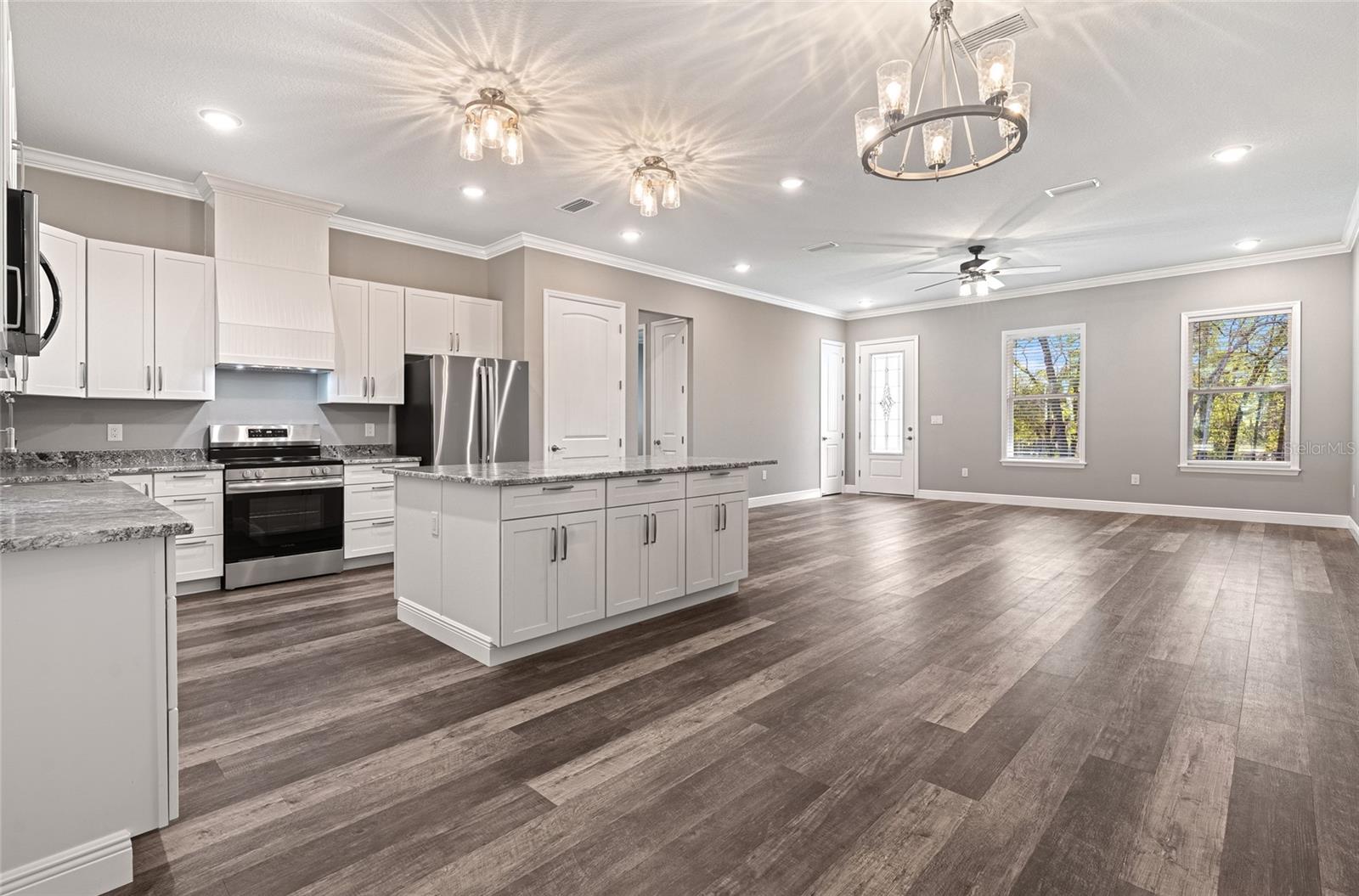 DEERWOOD - Residential