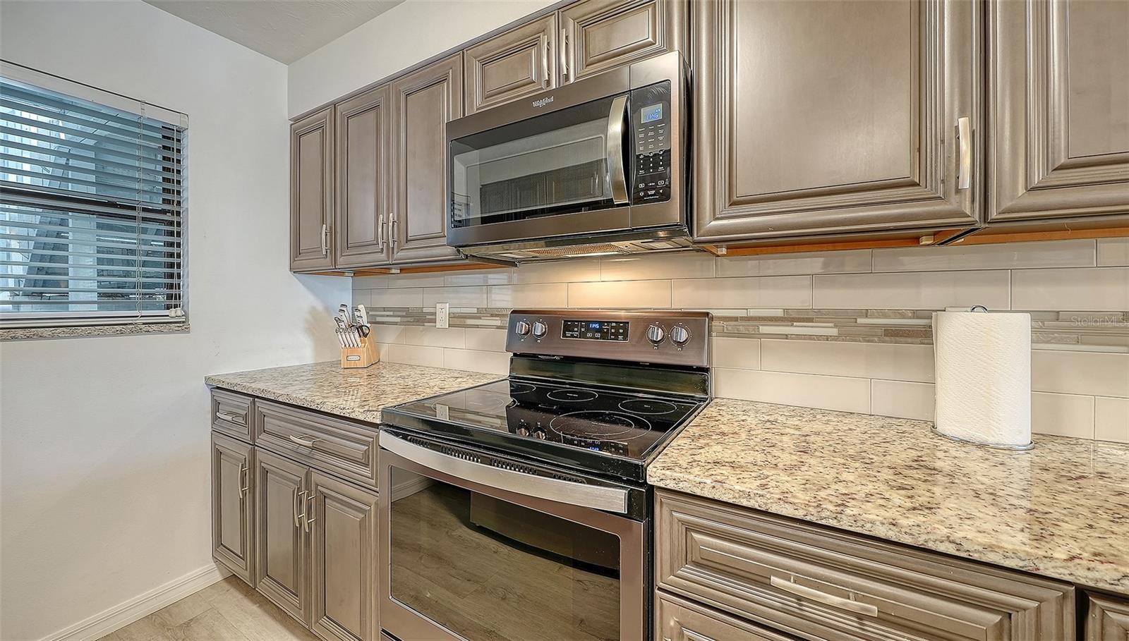 HARBOUR TOWNE - Residential