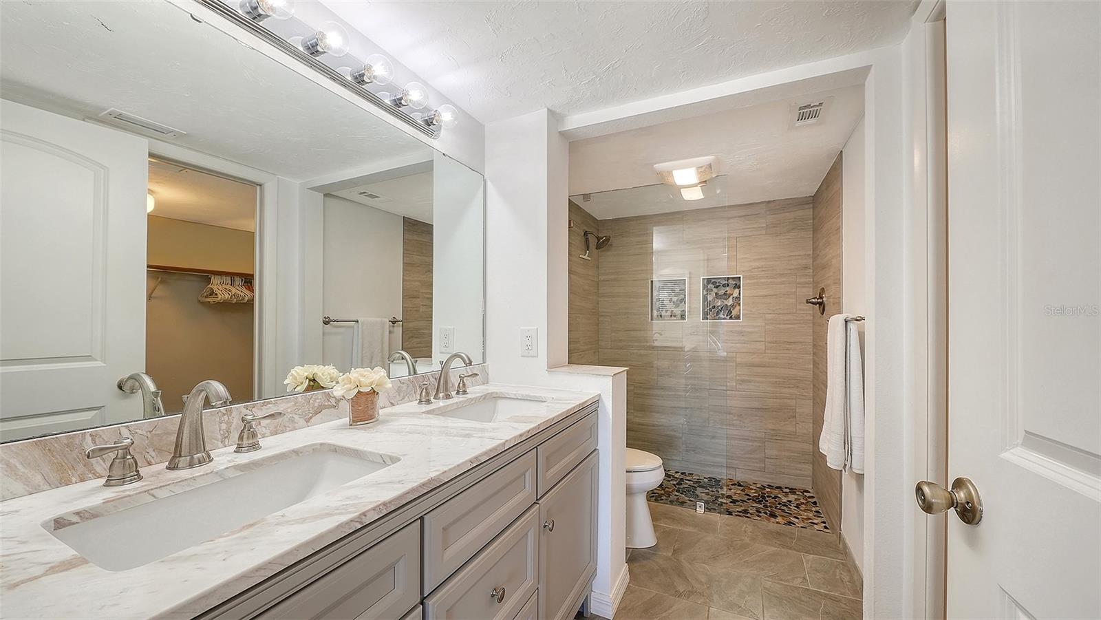 HARBOUR TOWNE - Residential