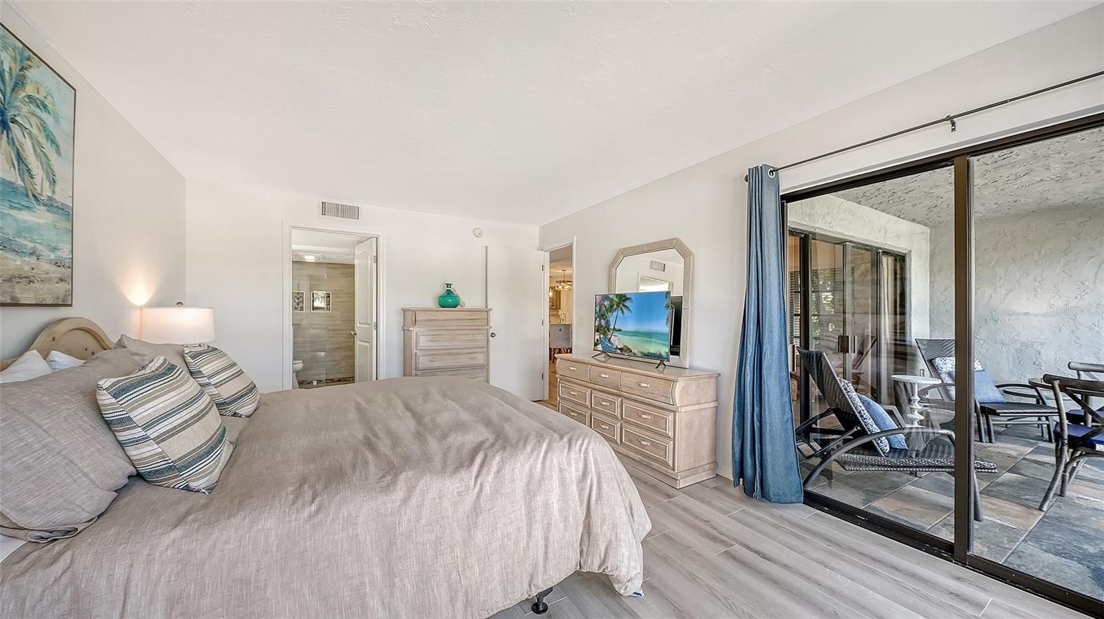 HARBOUR TOWNE - Residential