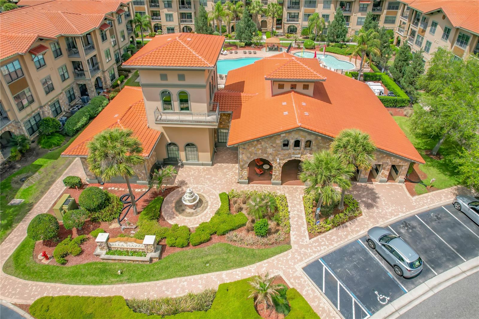 BELLA PIAZZA - Residential