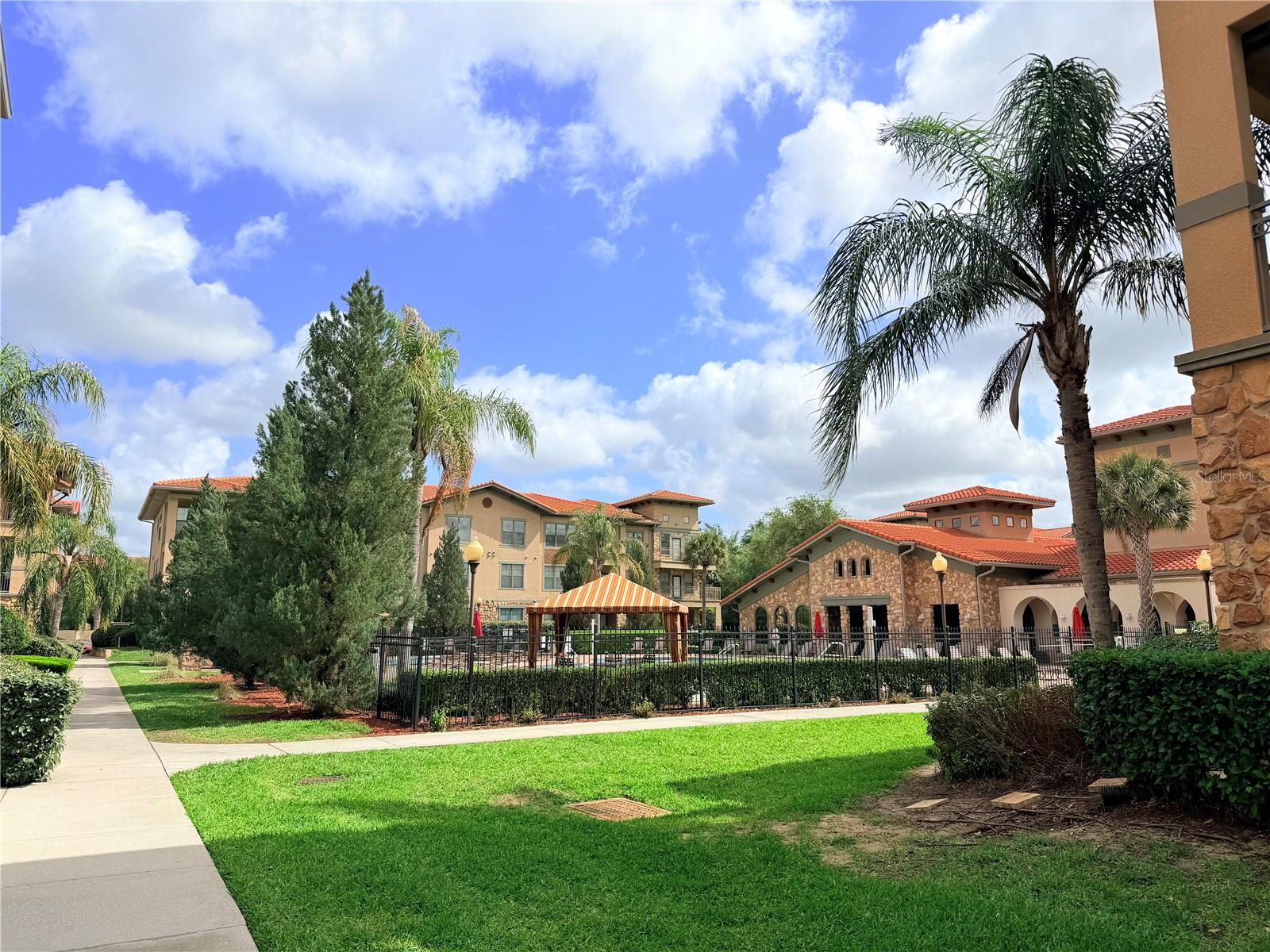 BELLA PIAZZA - Residential