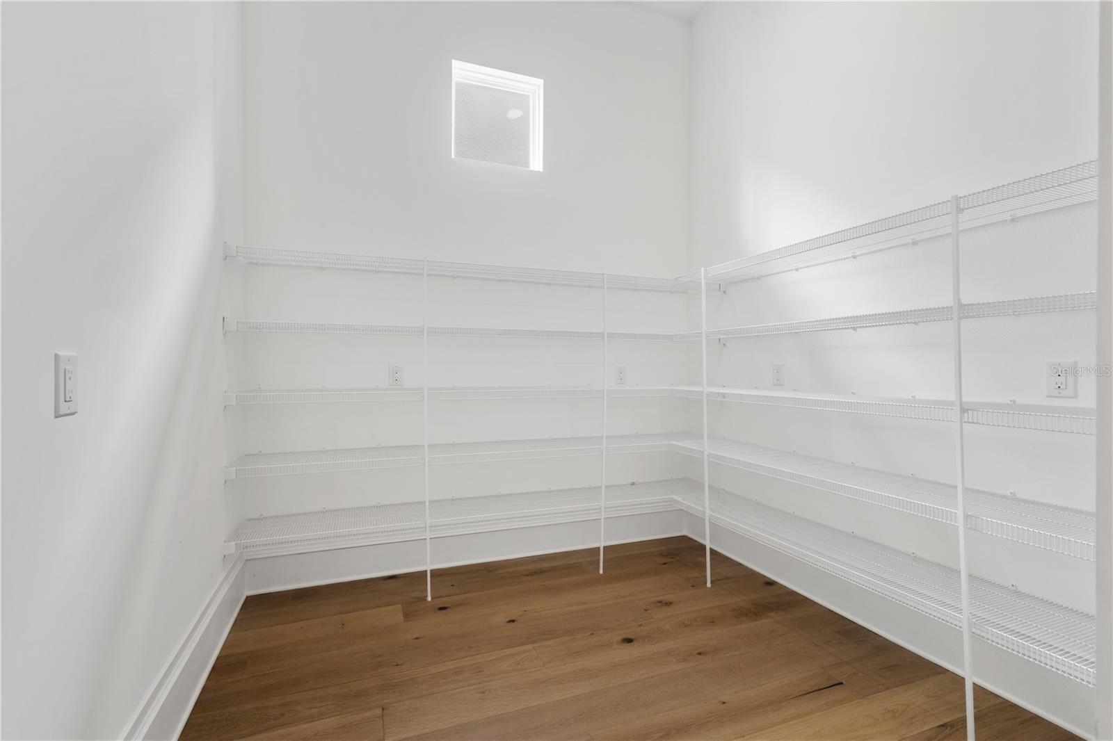 REUNION WEST VLGS NORTH - Residential