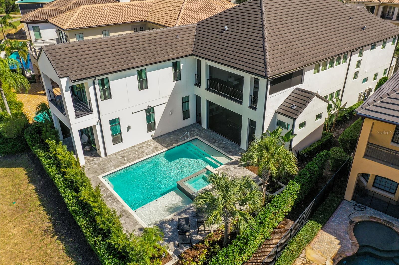 REUNION WEST VLGS NORTH - Residential