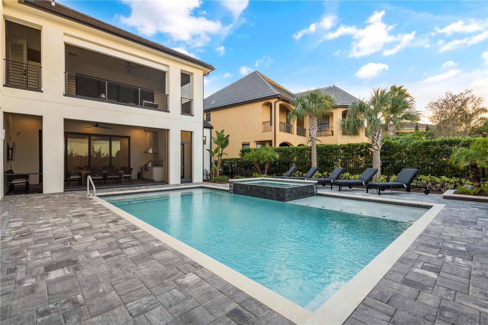 REUNION WEST VLGS NORTH - Residential