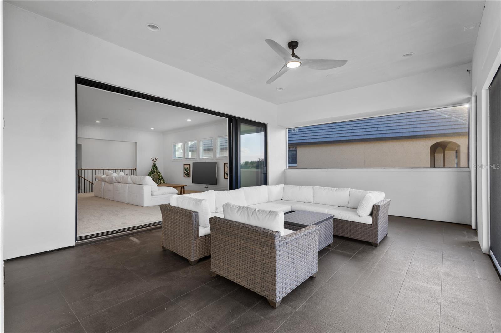 REUNION WEST VLGS NORTH - Residential