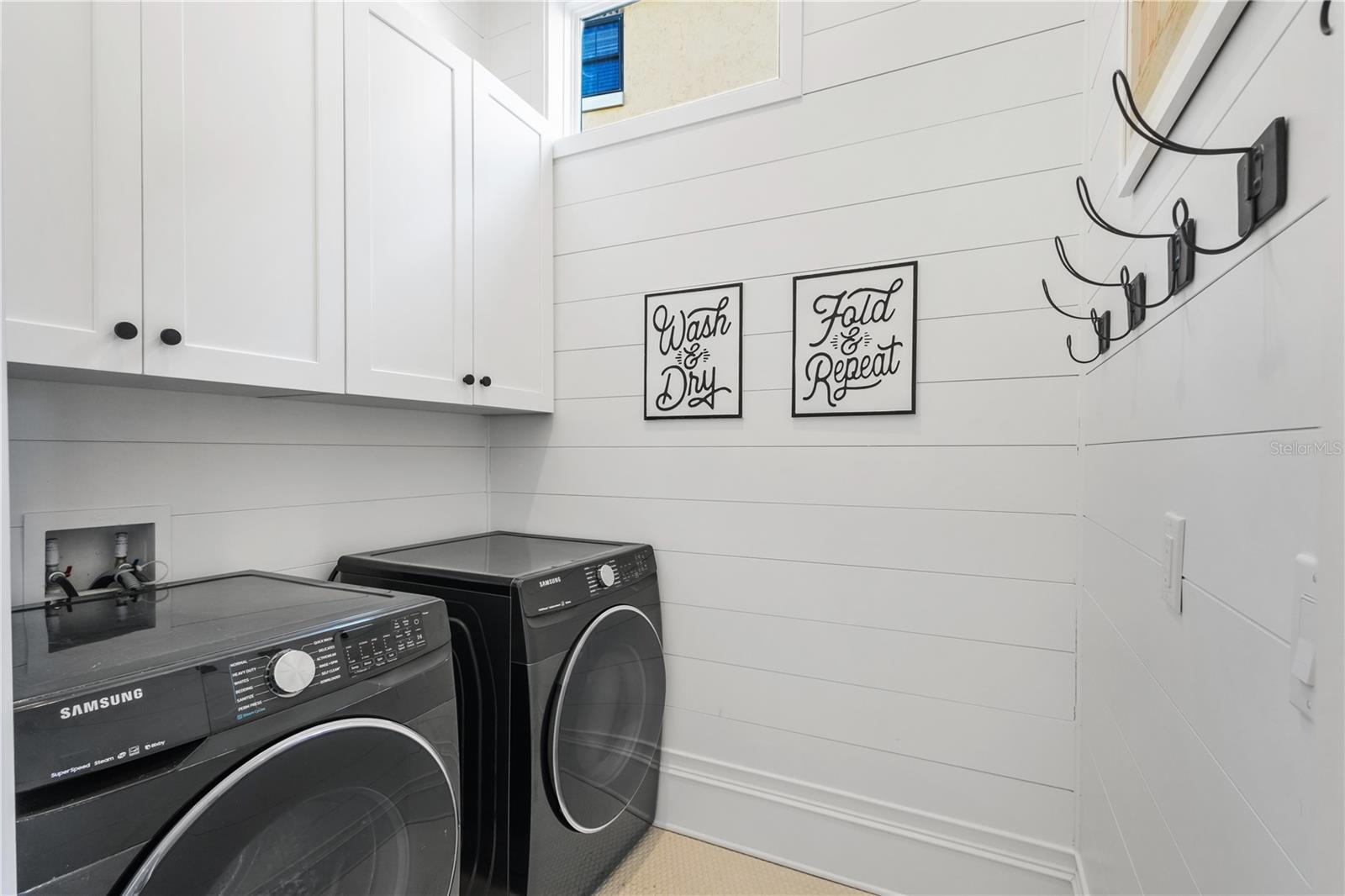 REUNION WEST VLGS NORTH - Residential