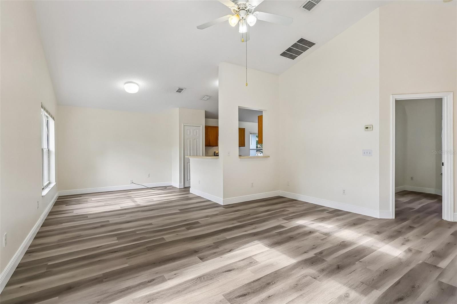2415 HICKORY OAK BOULEVARD