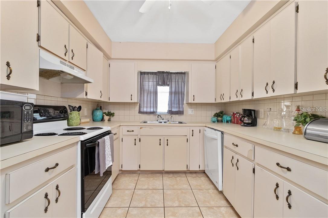 HIGHLAND GARDENS - Residential