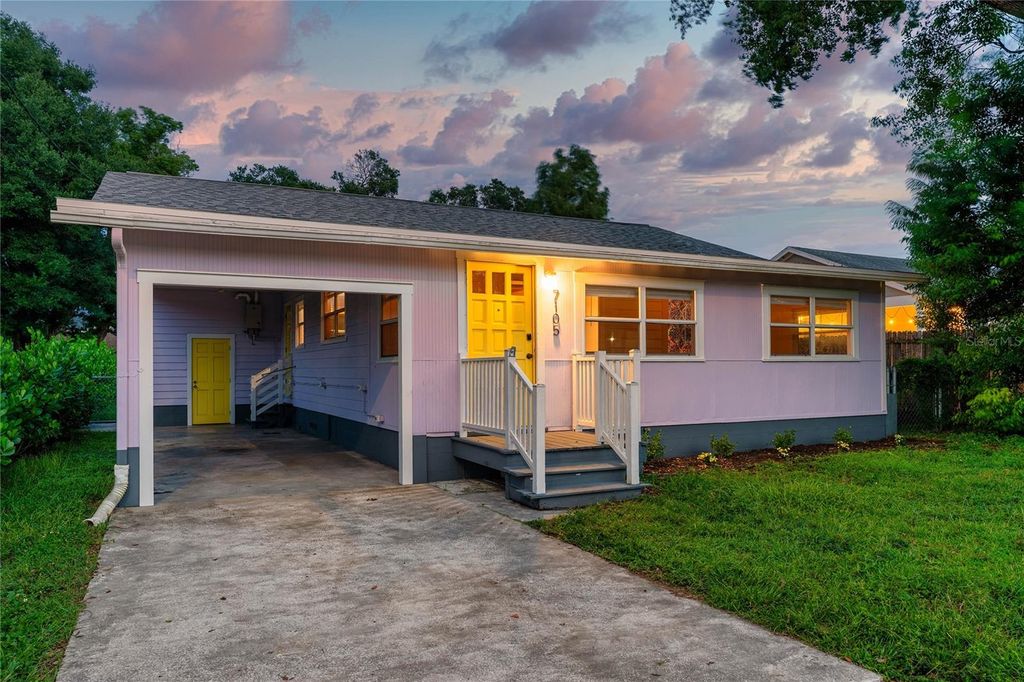 Photo of 7105 N Navin Avenue, Tampa, FL 33604 (MLS # TB8426384)