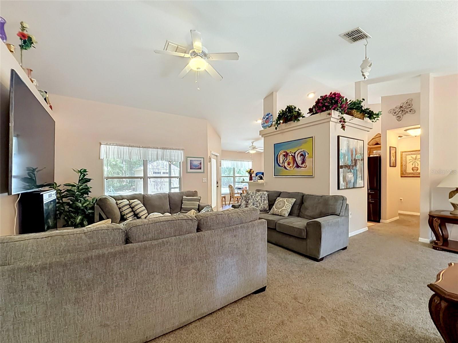 RAINBOW LAKES ESTATE - Residential