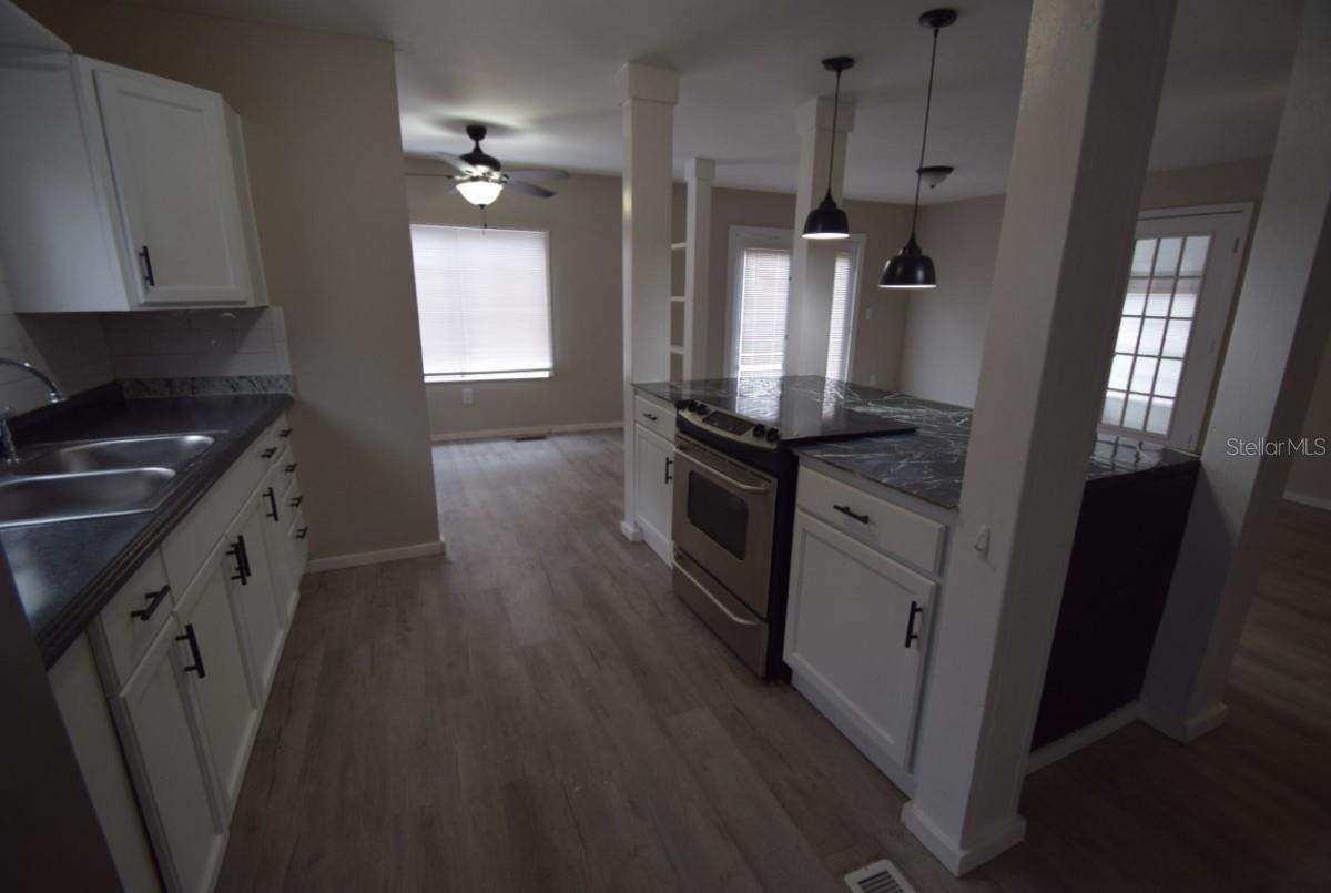 GOLF CLUB ESTATES PH 4 - Residential Lease