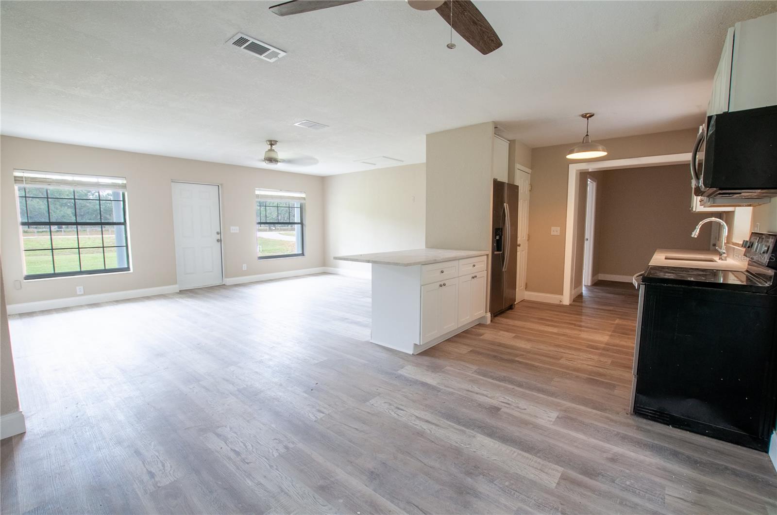 TOWN N COUNTRY ESTATES - Residential