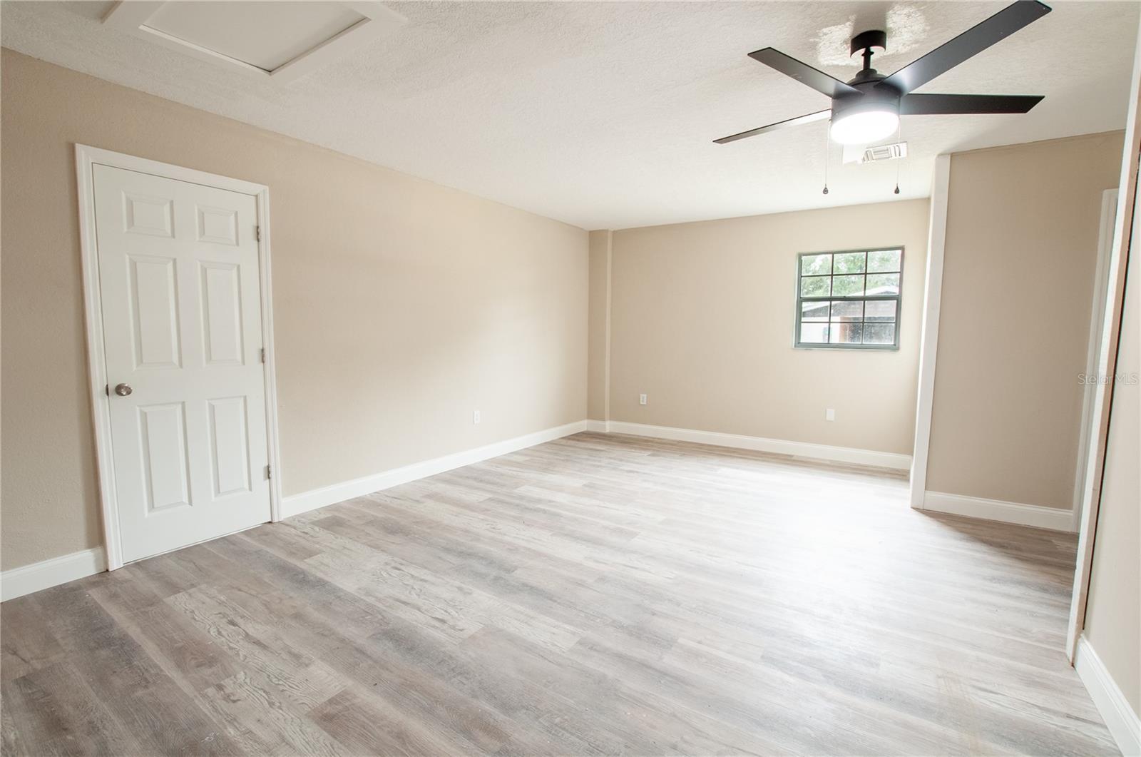 TOWN N COUNTRY ESTATES - Residential