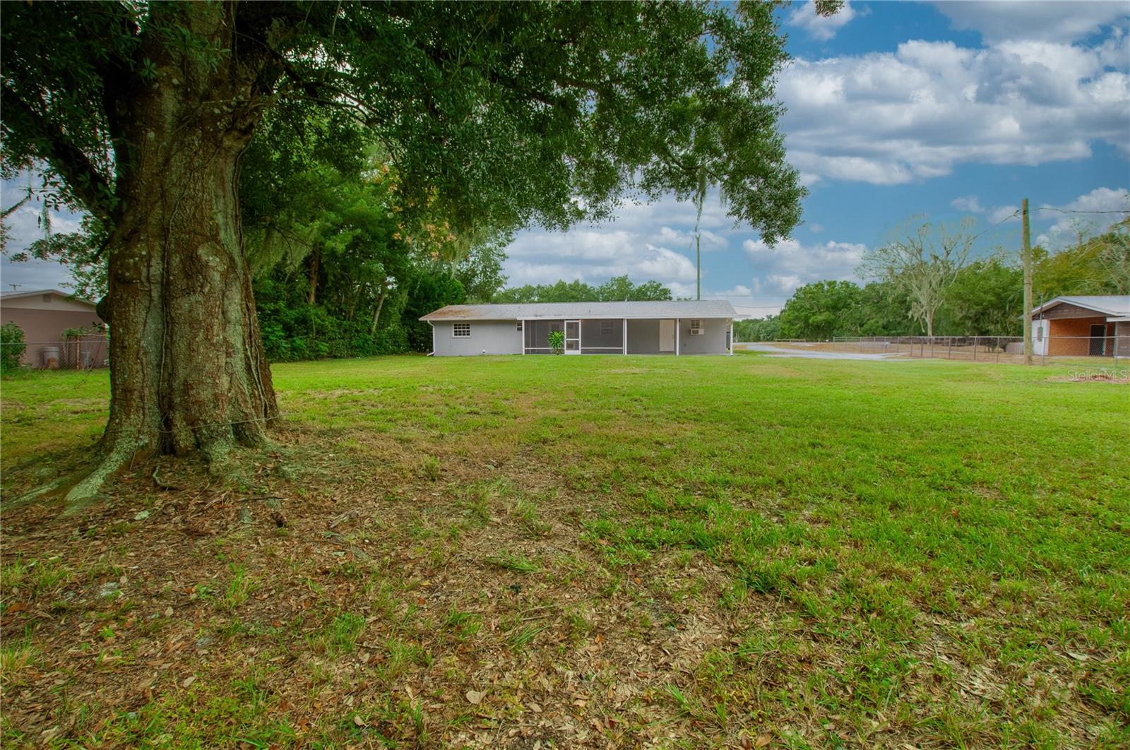 TOWN N COUNTRY ESTATES - Residential