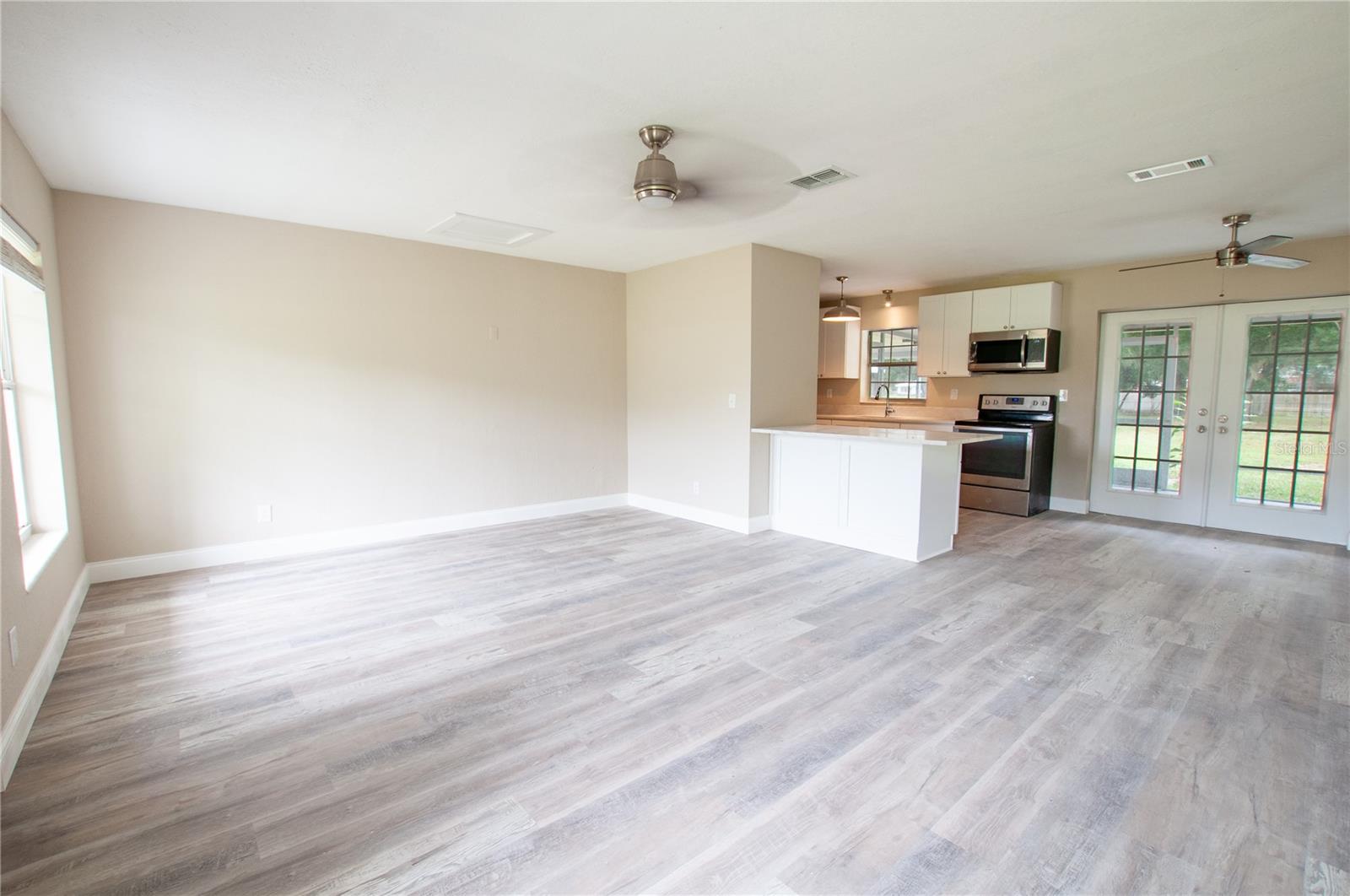 TOWN N COUNTRY ESTATES - Residential