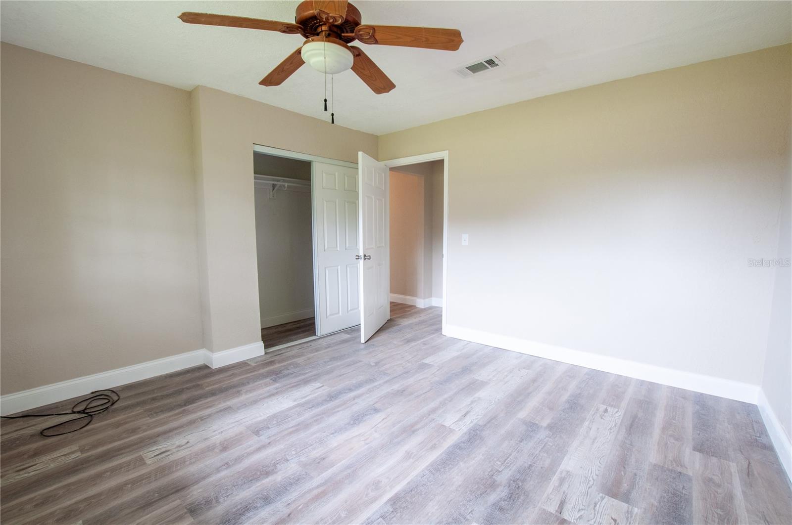 TOWN N COUNTRY ESTATES - Residential