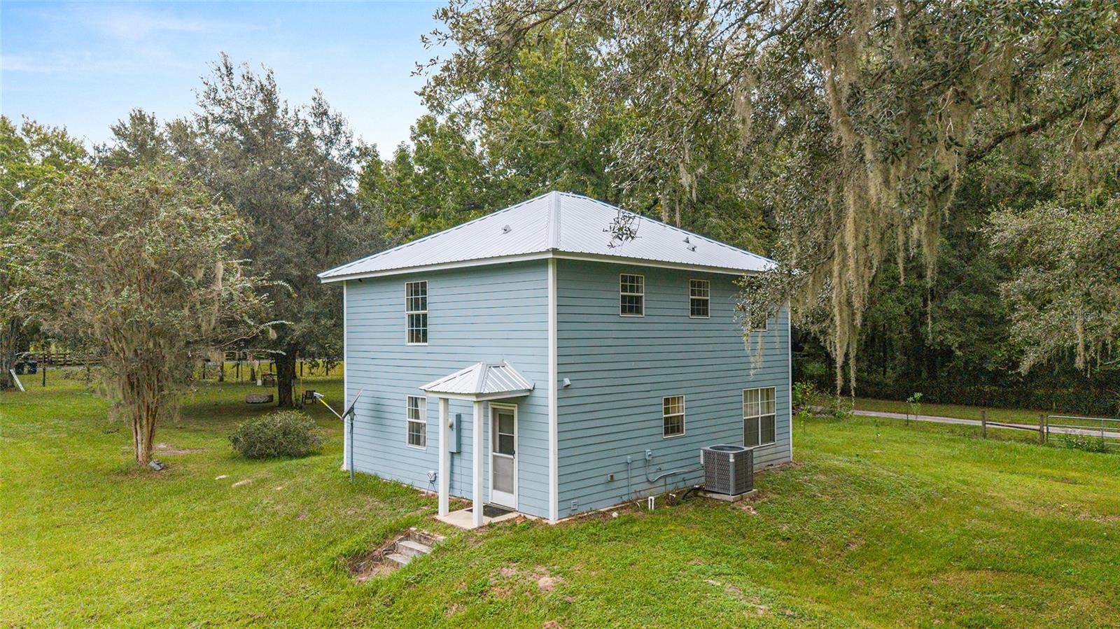 NOT IN A SUBDIVISION - Residential