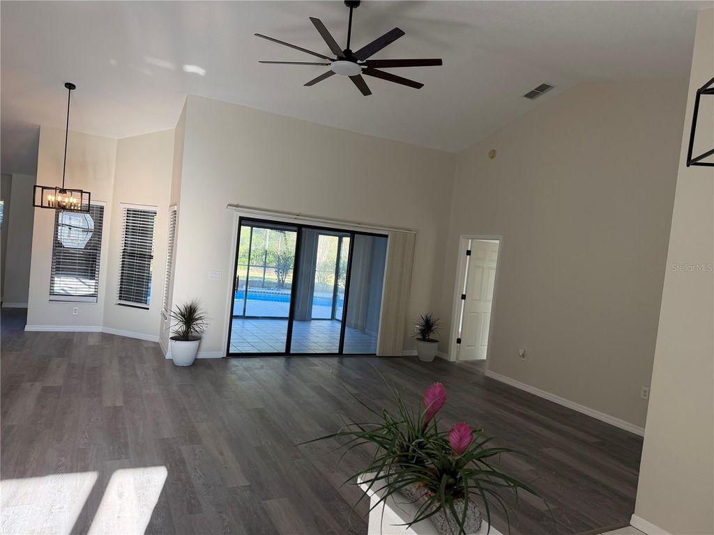 Photo of 994 E Crown Of Roses Loop, Inverness, FL 34453 (MLS # W7884142)