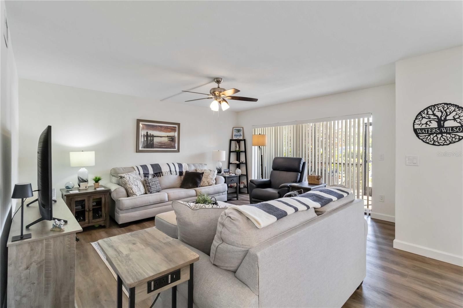 IMPERIAL PLACE - Residential