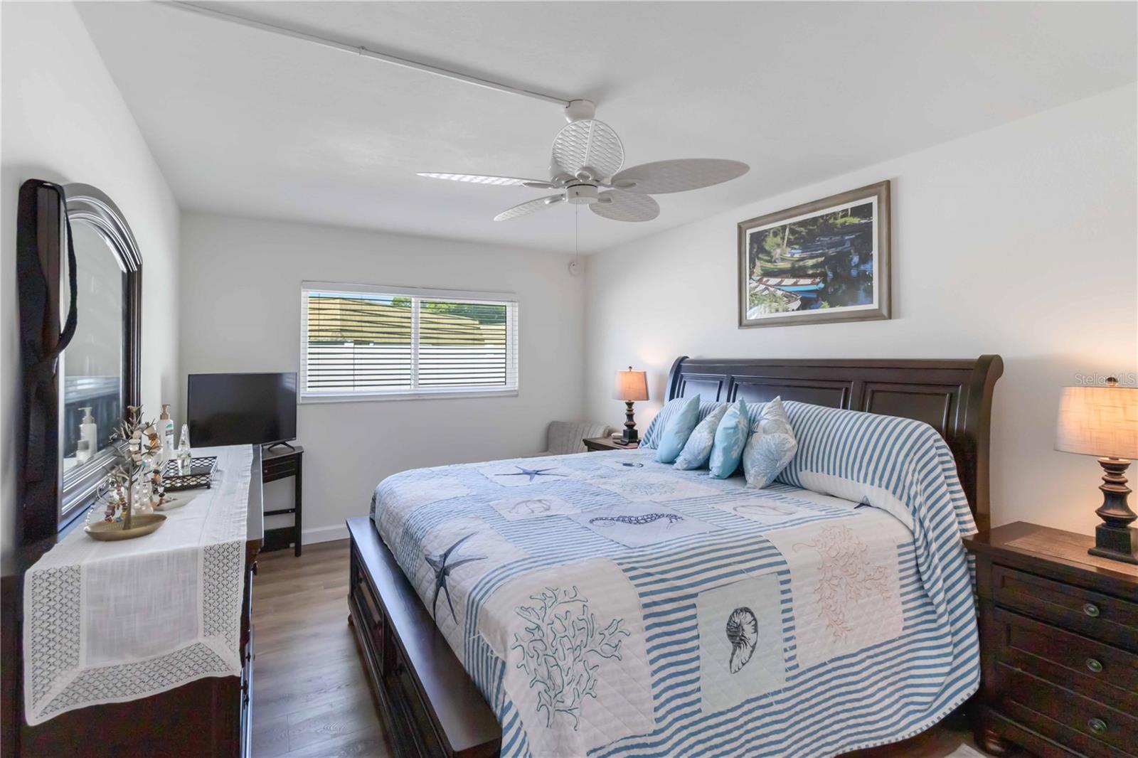 IMPERIAL PLACE - Residential