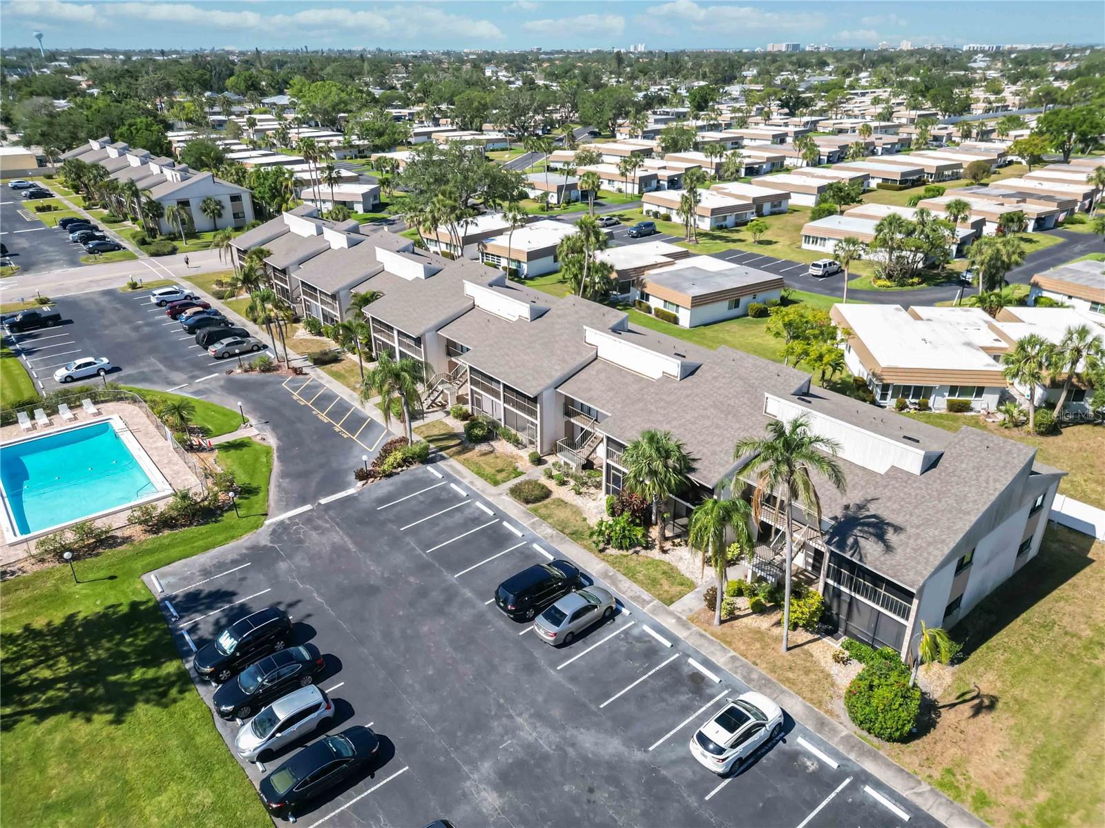 IMPERIAL PLACE - Residential