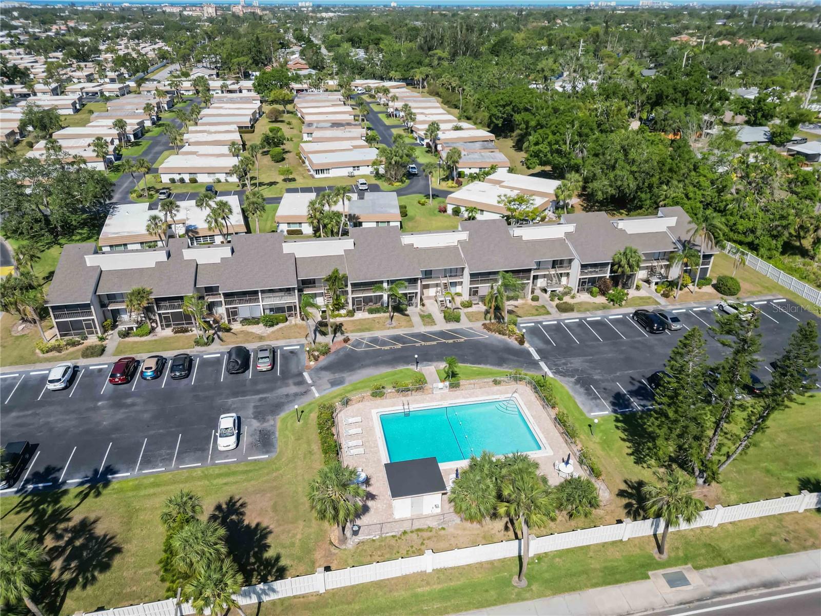 IMPERIAL PLACE - Residential