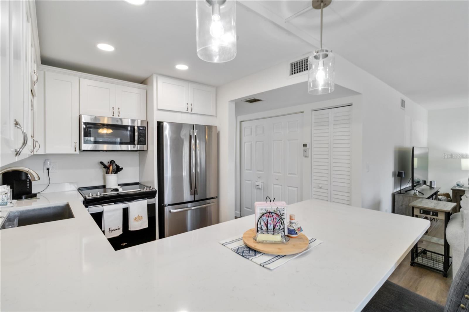 IMPERIAL PLACE - Residential