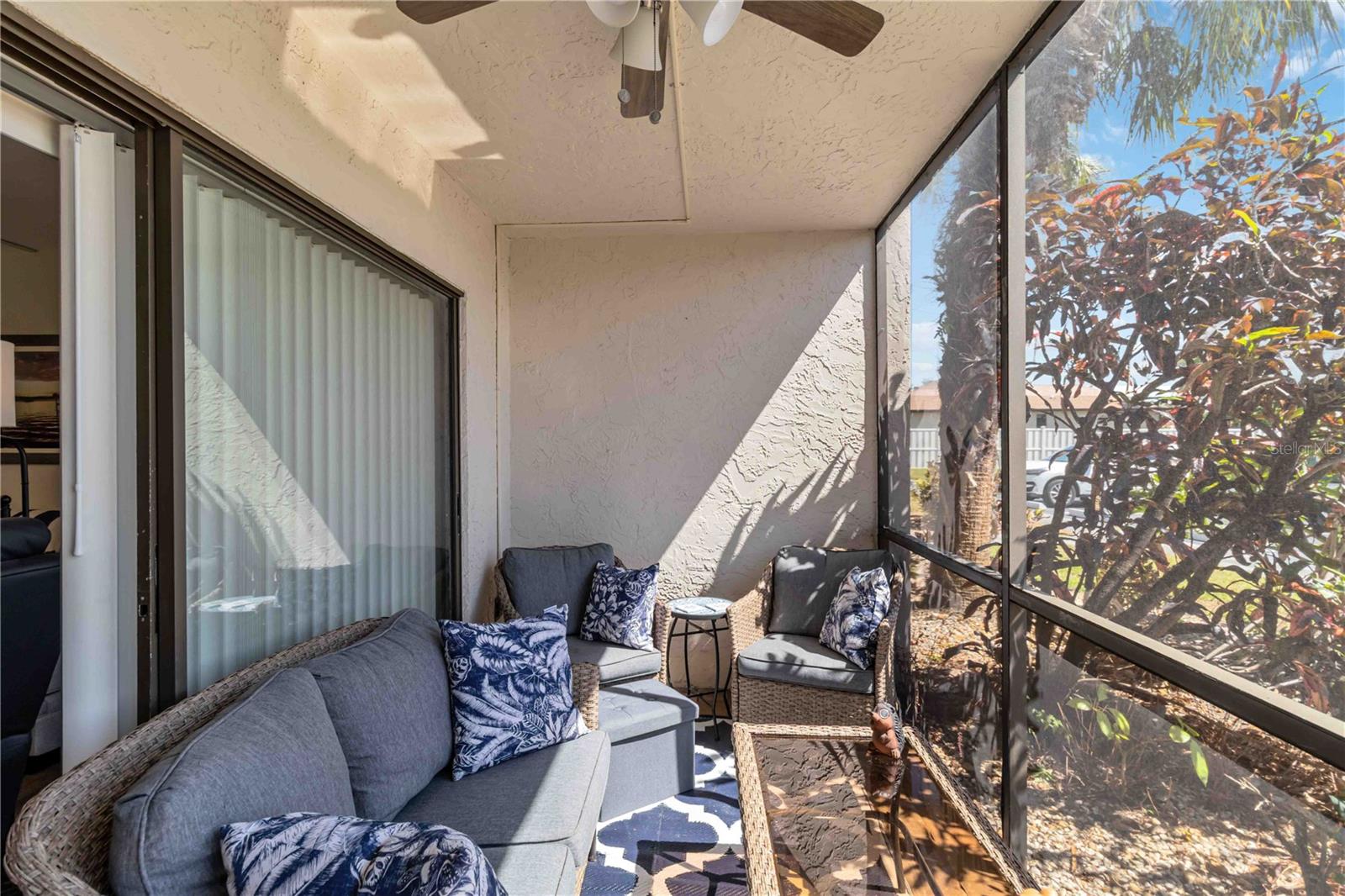 IMPERIAL PLACE - Residential