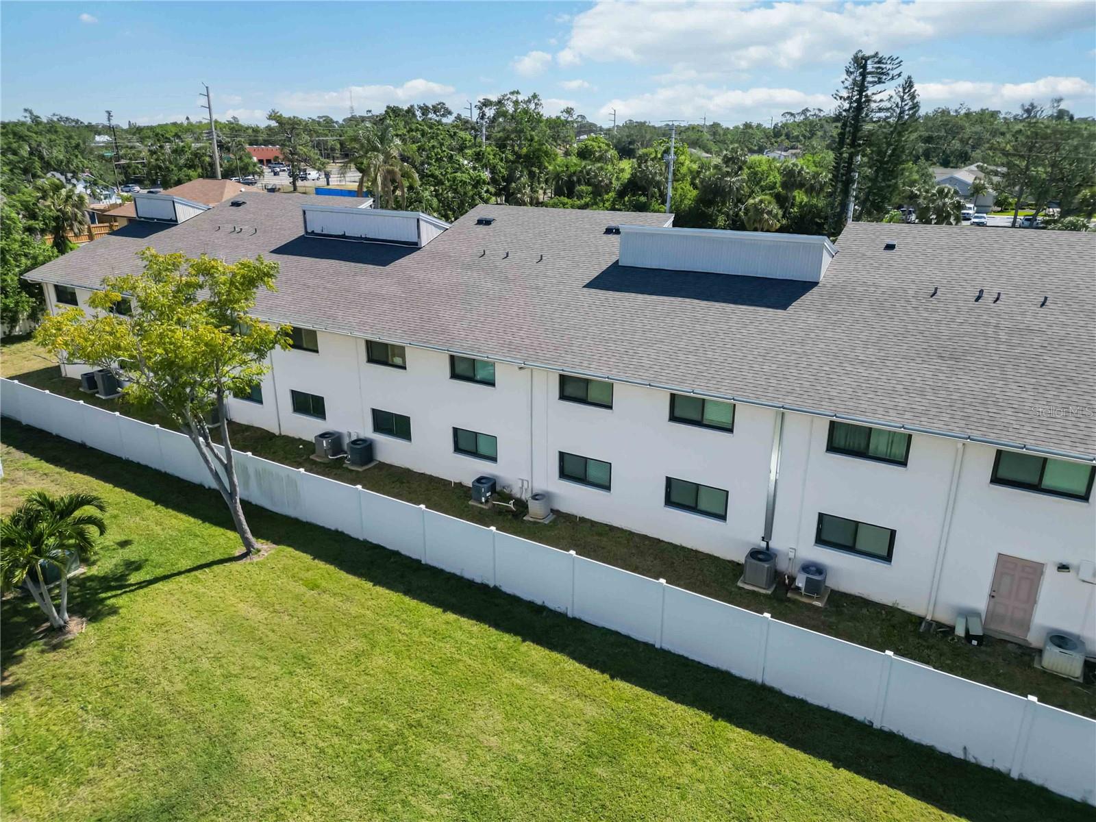 IMPERIAL PLACE - Residential