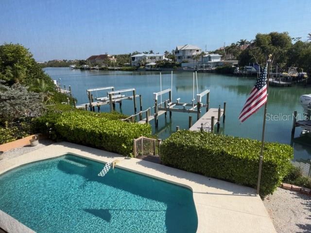 908 CASEY COVE DRIVE