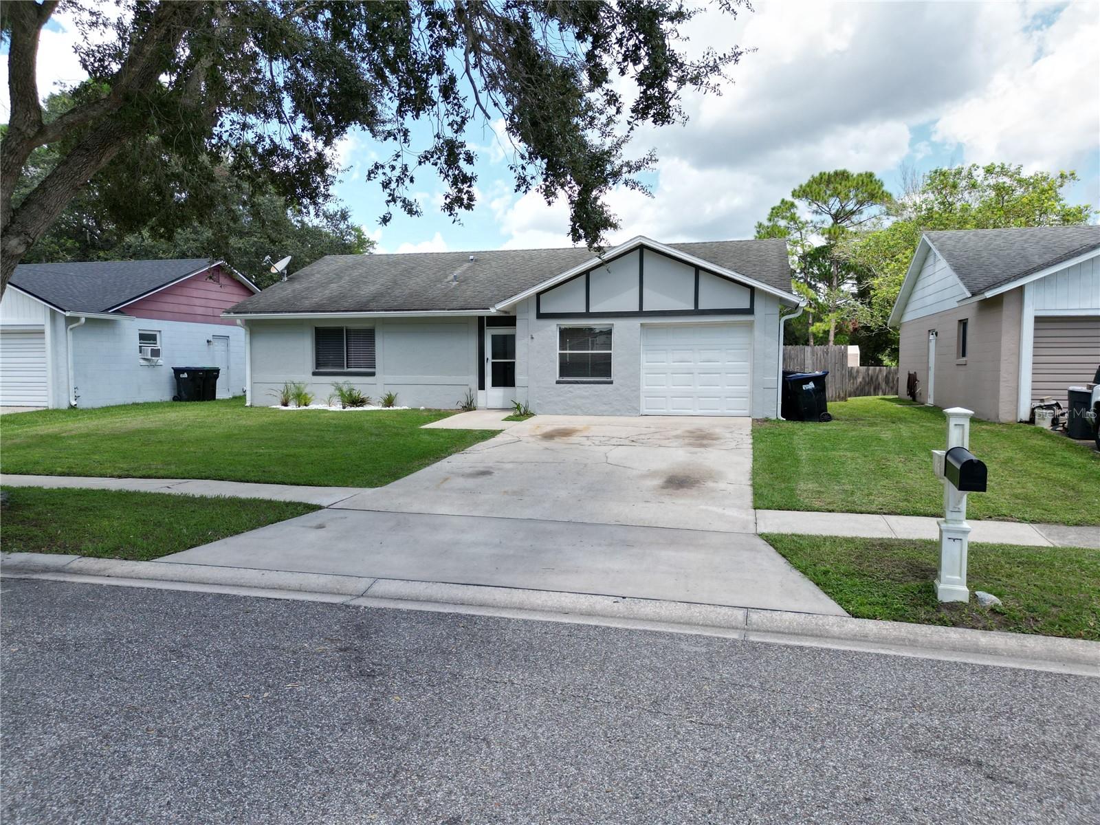 2737 NATTIE CT