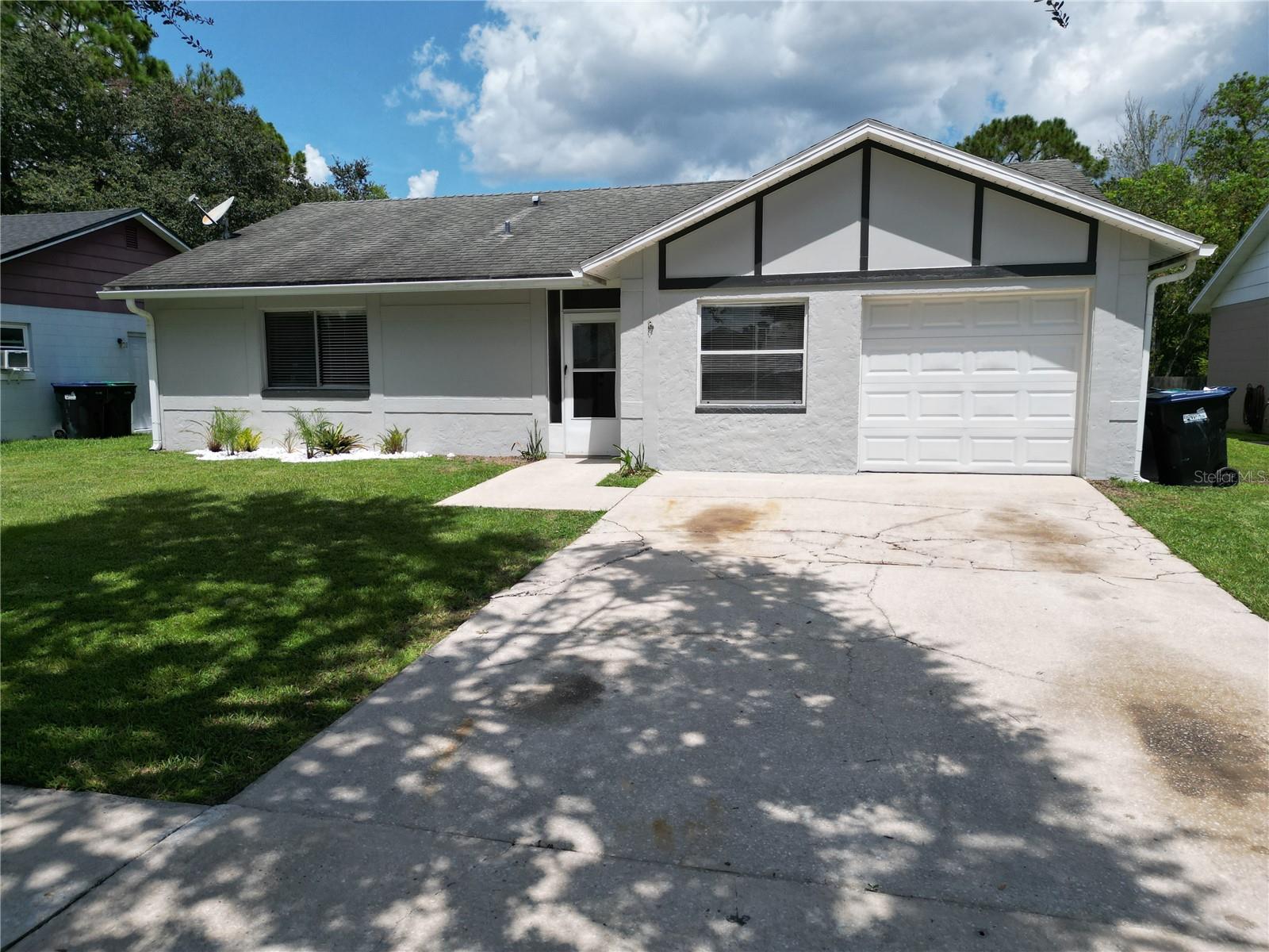 2737 NATTIE CT