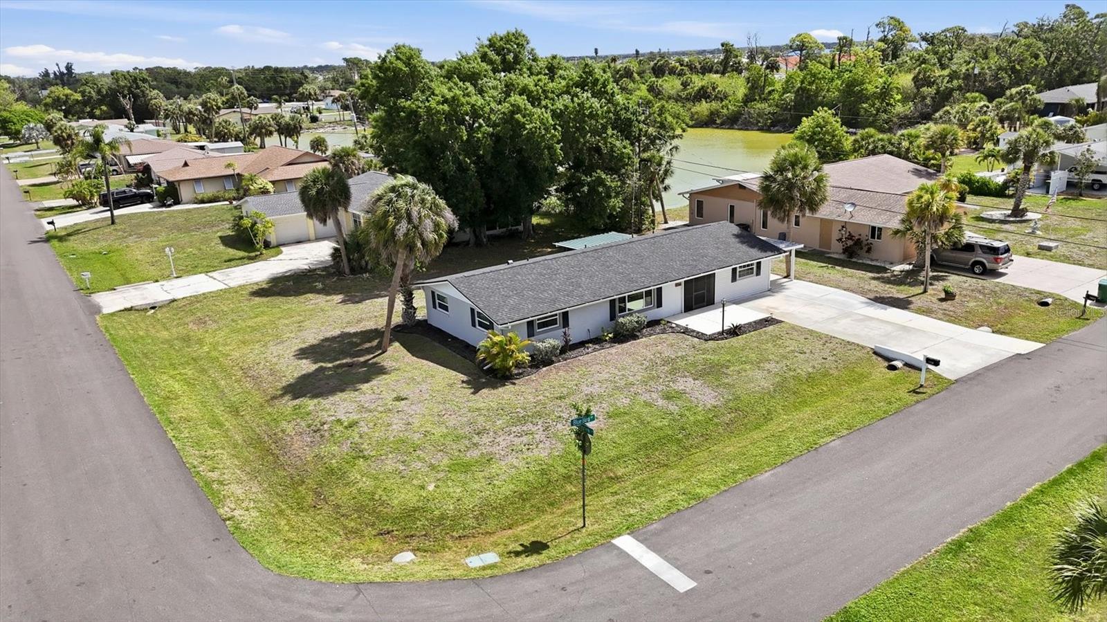 BREEZEWOOD MANOR - Residential