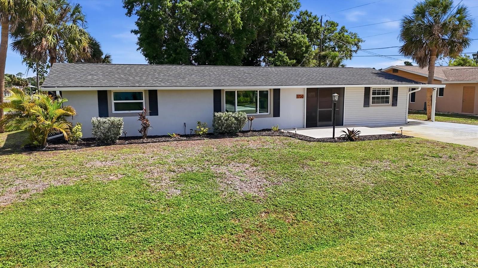 BREEZEWOOD MANOR - Residential
